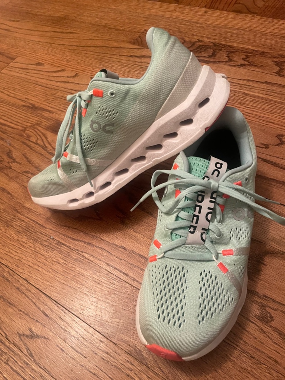 On Running | Women's ON Cloudsurfer blue/white sneaker-Size 8 - Picture 3 of 6